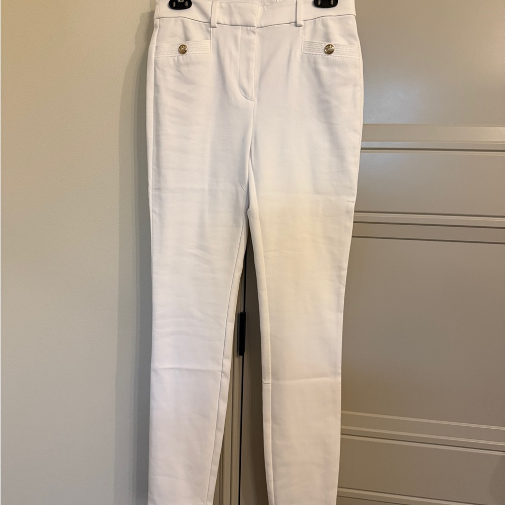 LOFT - Sutton Pant - size 2 Tall White Women's Pants w/ gold buttons